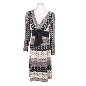 Adrianna Papell Womens Size 10 Black White Metallic Chevron‎ Empire Waist Dress